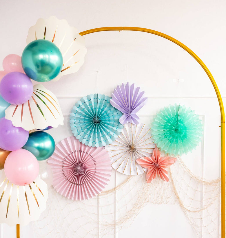 🎉 Fan Favorite: 4 Chic Ways to Style Party Fans