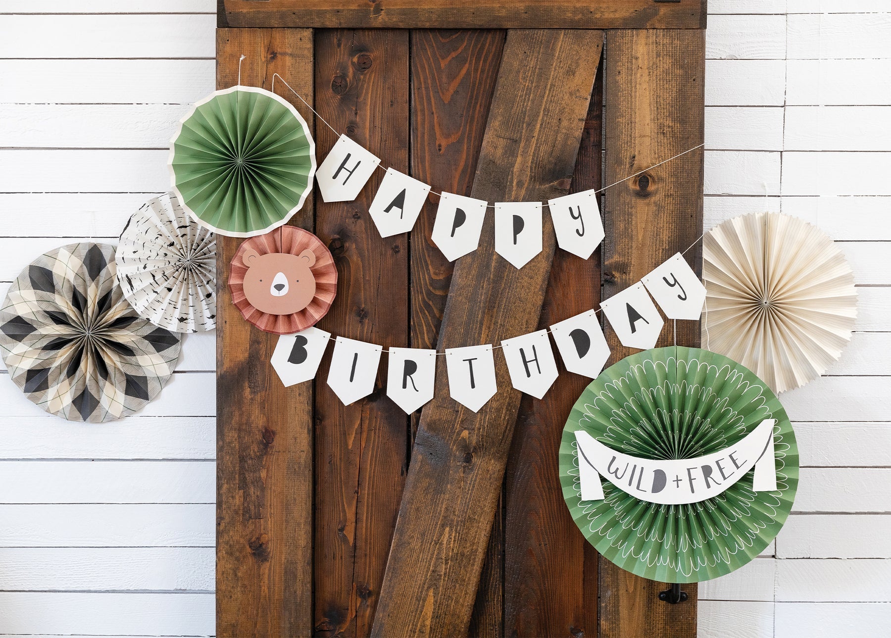 Whether you have one Happy Camper or a Wild ONE, this collection of modern and stylish woodland party tableware and decorations will make your guests appreciate the great outdoor theme