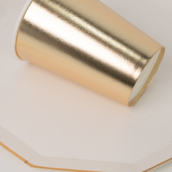 Gold Signature Party Cups