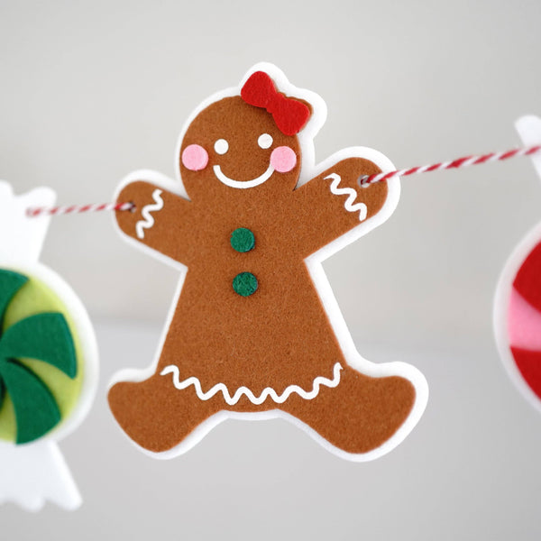 Gingerbread Cookies and Candy Garland