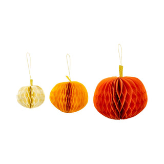 Honeycomb Pumpkins with Glitter - Oh So Fancy Party