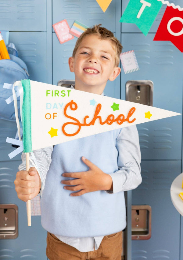 Pencil Shaped Party Plates
