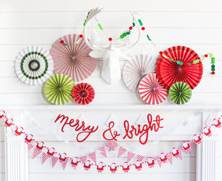 Merry and Bright Napkins / Christmas Wreath Napkins / Christmas Napkins / Holiday Napkins / Holiday Party / Red Christmas Napkins