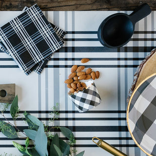 Buffalo Plaid and Gold Treat Cups 