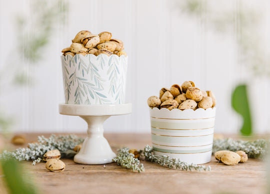 Gold Foil Dropping Branches Baking Cups / Green Leaves and Stripes / Botanical Treat Cups / Gender Neutral Baking Cups