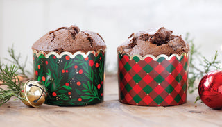 Holiday Holly Jumbo Baking Cups 40ct/ Holly and Plaid Food Cups / Christmas Jumbo Food Cups / Christmas Kids Treat Cups
