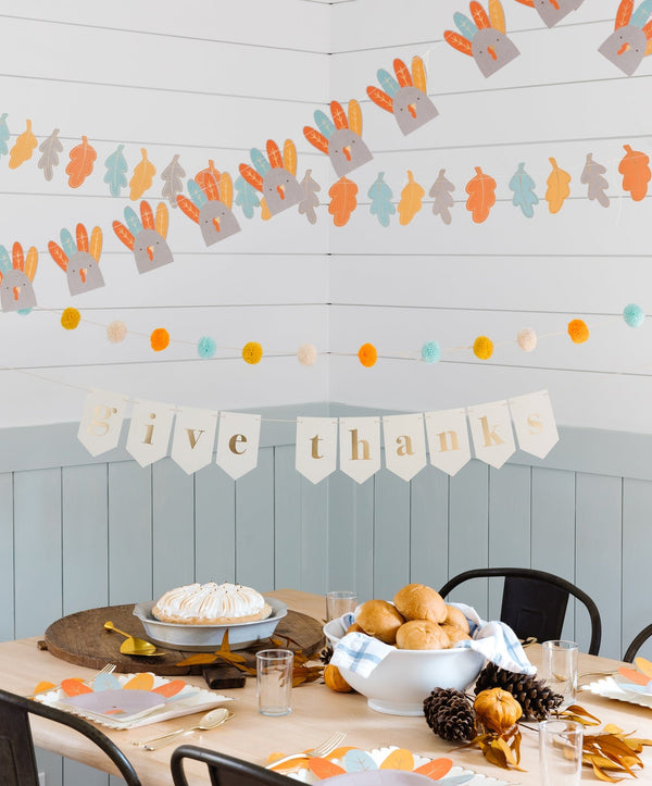 Harvest Give Thanks Leaves Banner / Give Thanks Garland / Thanksgiving Party Decor / Harvest Party Decor / Fall Party Decor