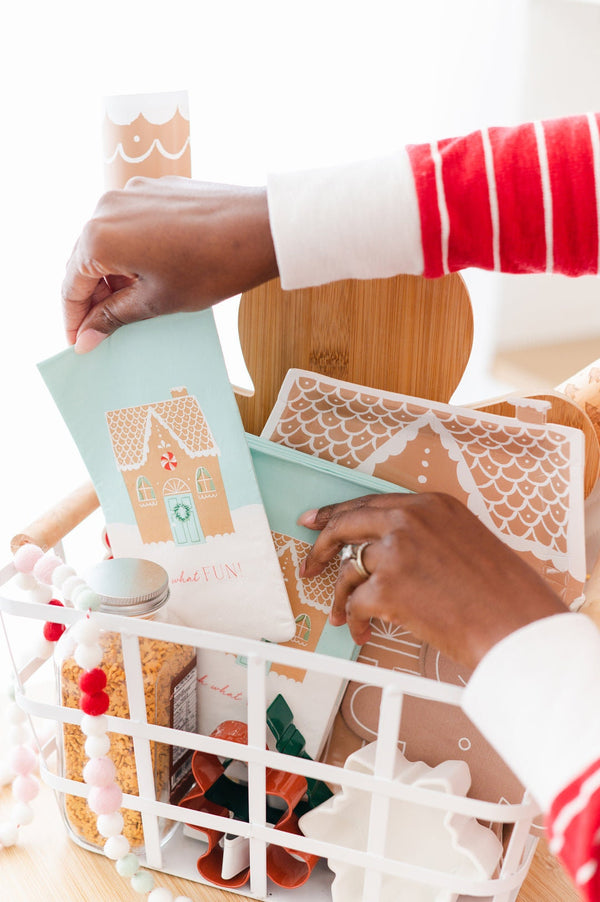 Gingerbread Party Napkin / Gingerbread Party / Gingerbread Holiday Napkin / Christmas Napkin / Holiday Napkin / Gingerbread Decorating Party