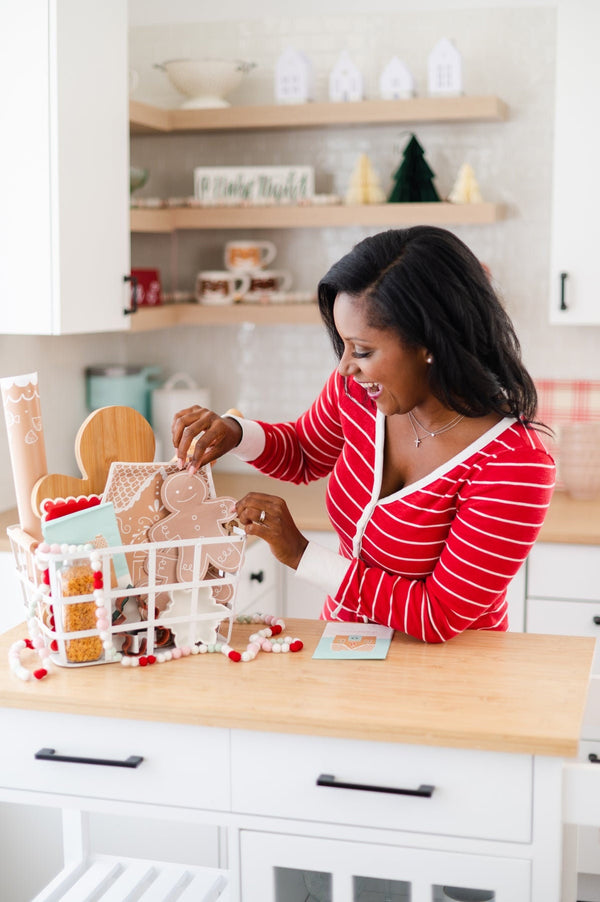 Gingerbread House Treat Cups / Make A Gingerbread House  / Gingerbread Treat Cups / Holiday Baking Cup / Muffins / Cupcake Liners